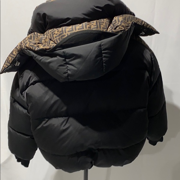 ❌SOLD ❌.  Size-S Fendi Reversible printed down jacket - Picture 7 of 13